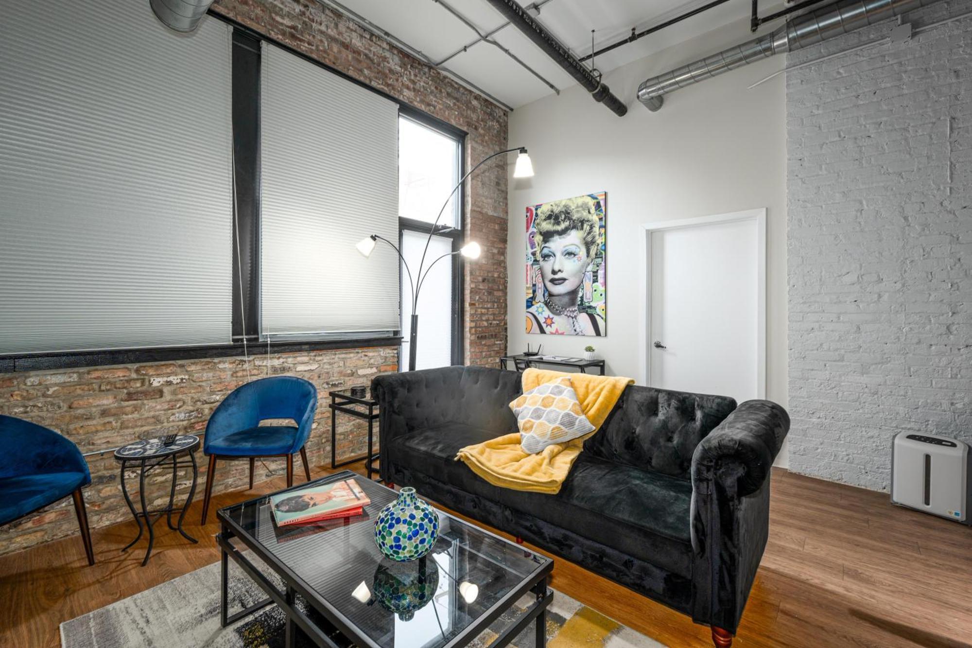 Luxery Stay Chicago - Themed Units! Close To Downtown, Mccormick Place & Wintrust Arena Exterior photo