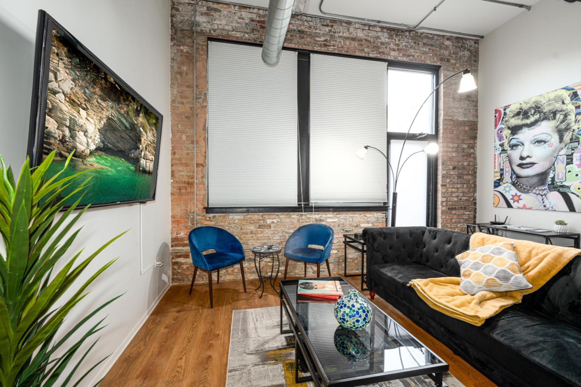 Luxery Stay Chicago - Themed Units! Close To Downtown, Mccormick Place & Wintrust Arena Exterior photo