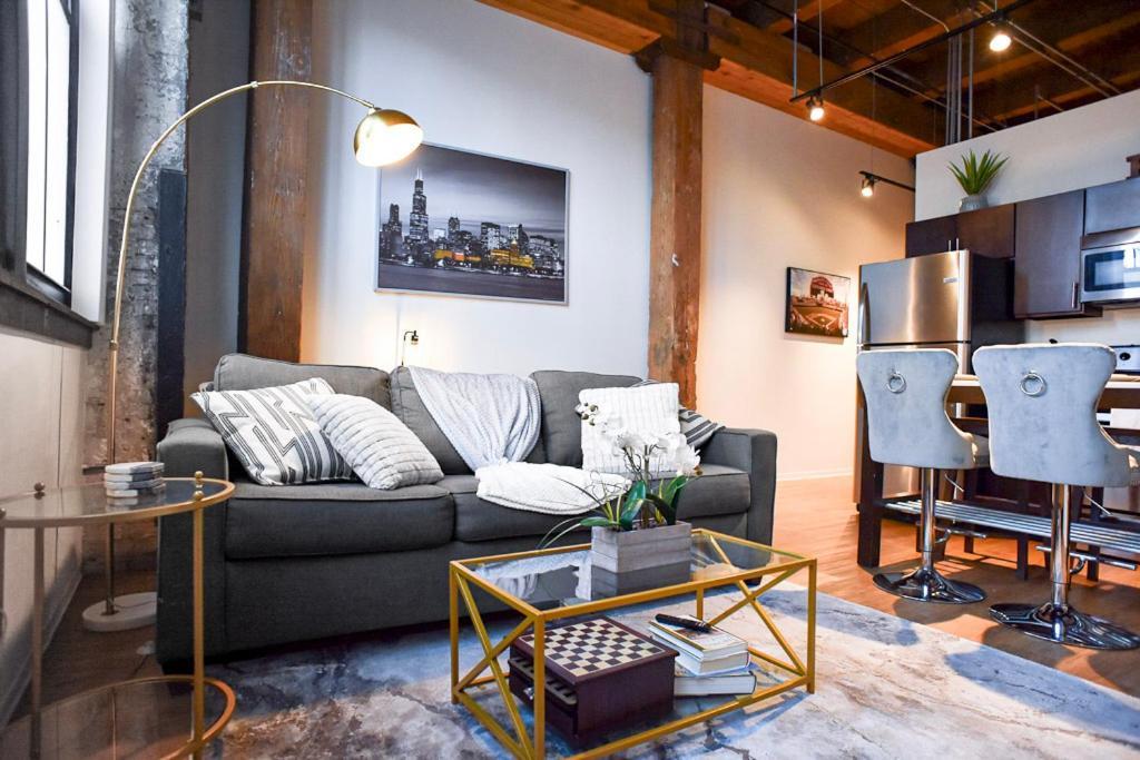 Luxery Stay Chicago - Themed Units! Close To Downtown, Mccormick Place & Wintrust Arena Exterior photo