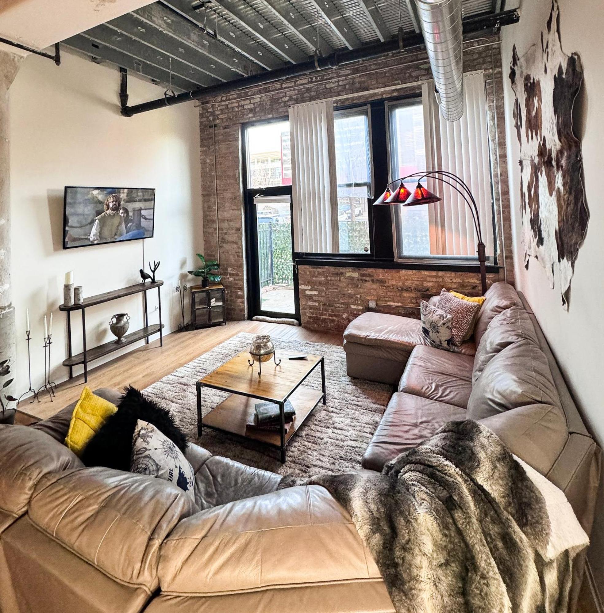 Luxery Stay Chicago - Themed Units! Close To Downtown, Mccormick Place & Wintrust Arena Exterior photo
