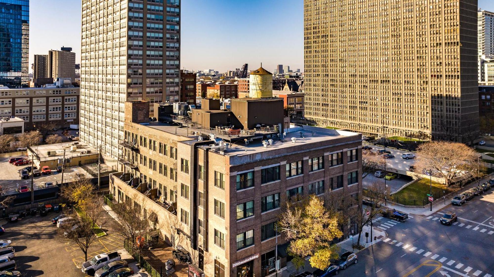 Luxery Stay Chicago - Themed Units! Close To Downtown, Mccormick Place & Wintrust Arena Exterior photo